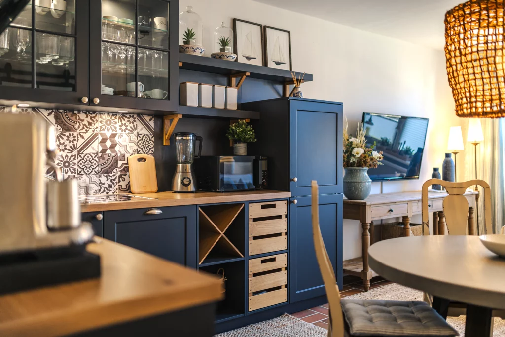 Die Ferienwohnung Prerowpause verfügt über eine komplett neue Einbauküche mit hochwertigen Einbaugeräten und voller Ausstattung.